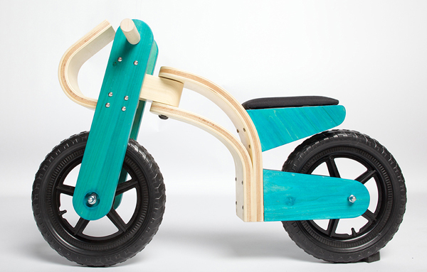 product design，industrial design，Toy car，security，convenient，