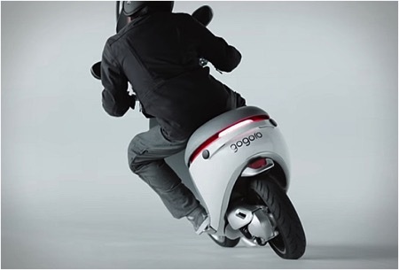 vehicle，Electric vehicle，intelligence，innovate，comfortable，security，