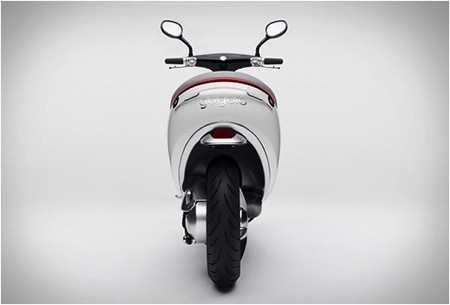 vehicle，Electric vehicle，intelligence，innovate，comfortable，security，