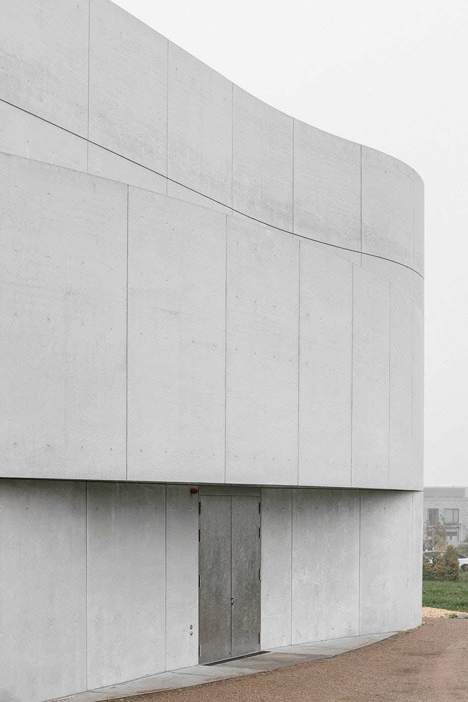 church，Fauvism，solemn，