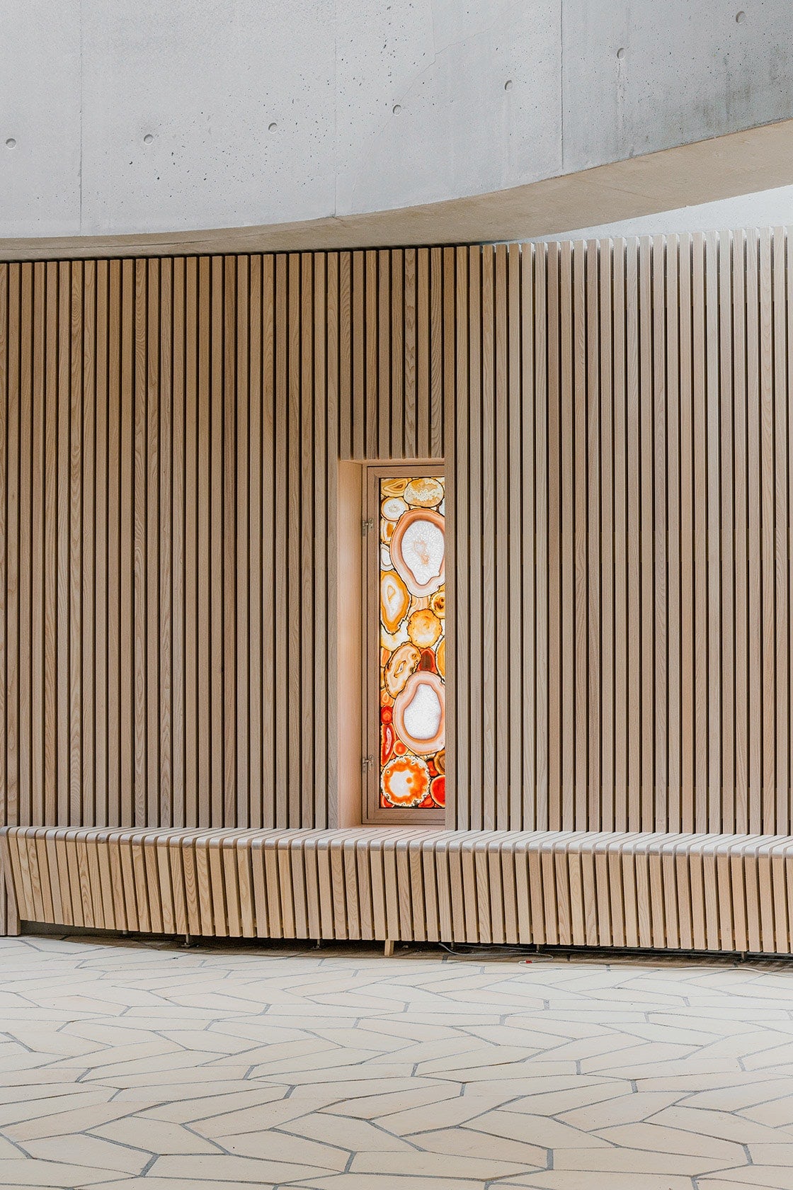 church，Fauvism，solemn，