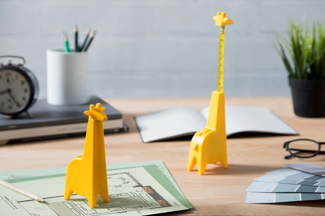 Tape measure，giraffe，creative ability，yellow，