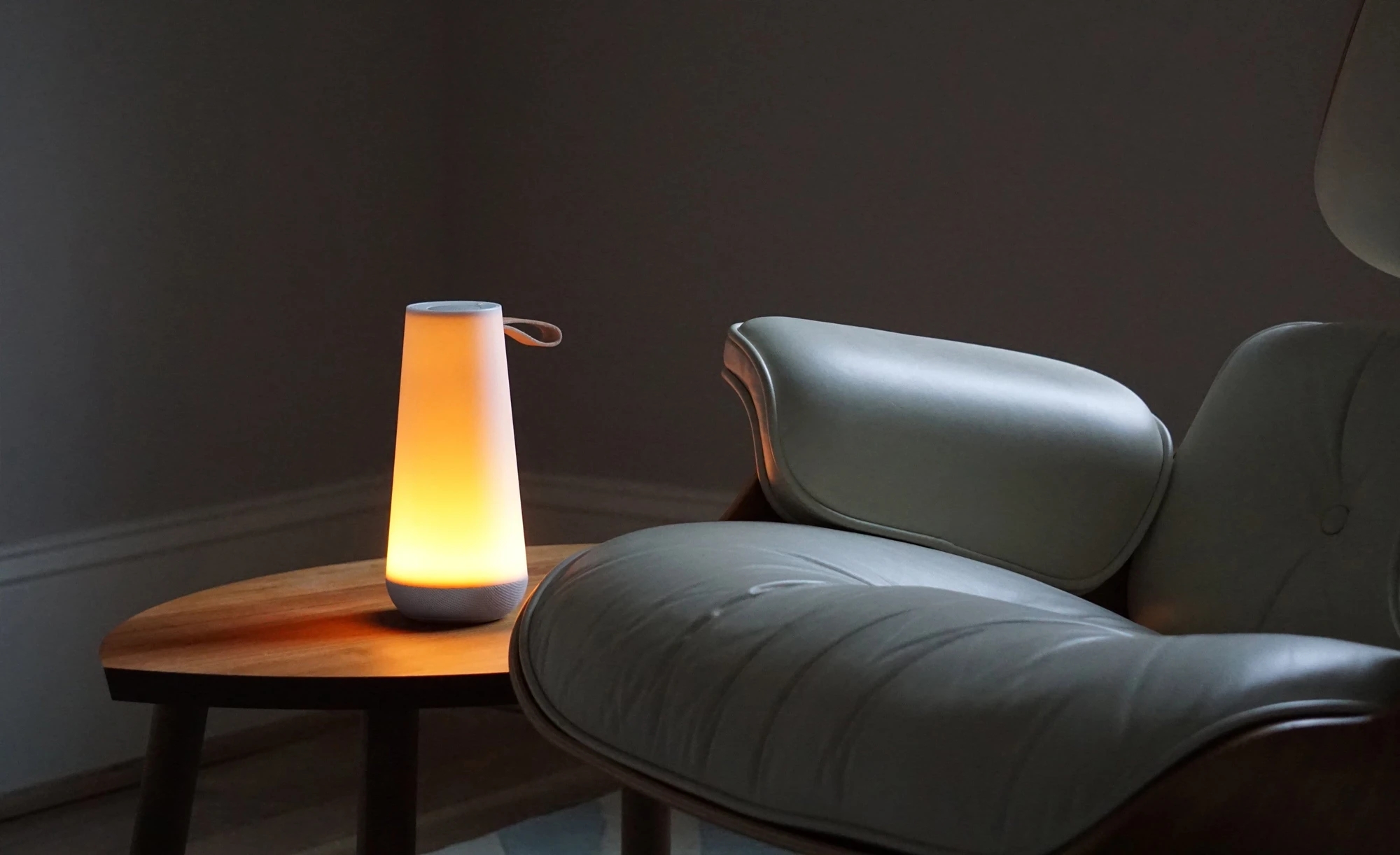 lamps and lanterns，Portable，loudspeaker box，modern，