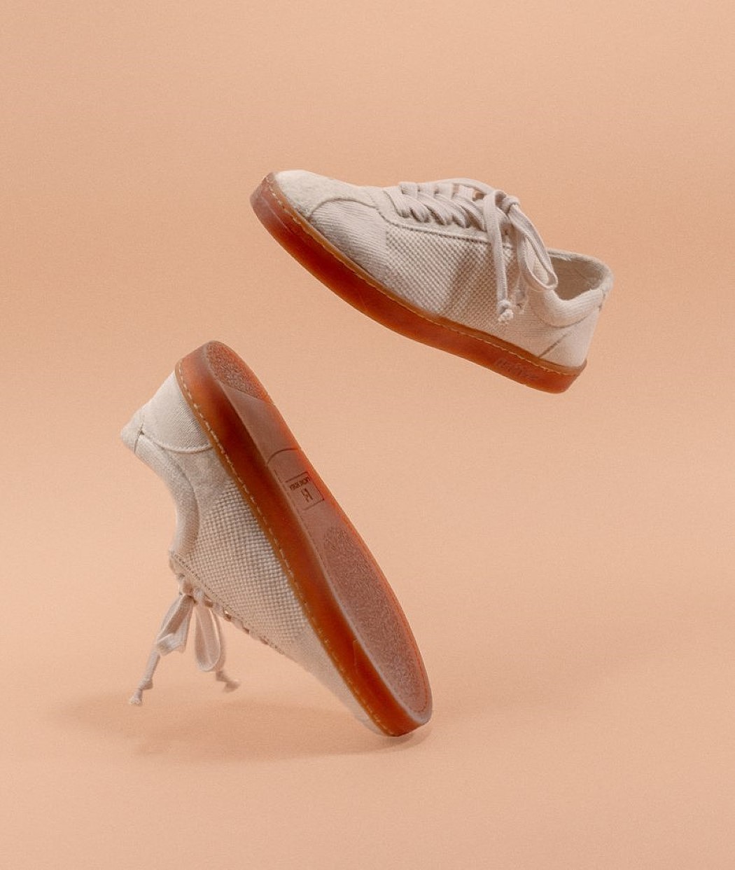 footwear，Ergonomics，fashion，concept，