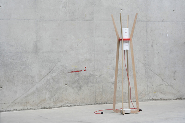 Coat rack，Floor lamp，