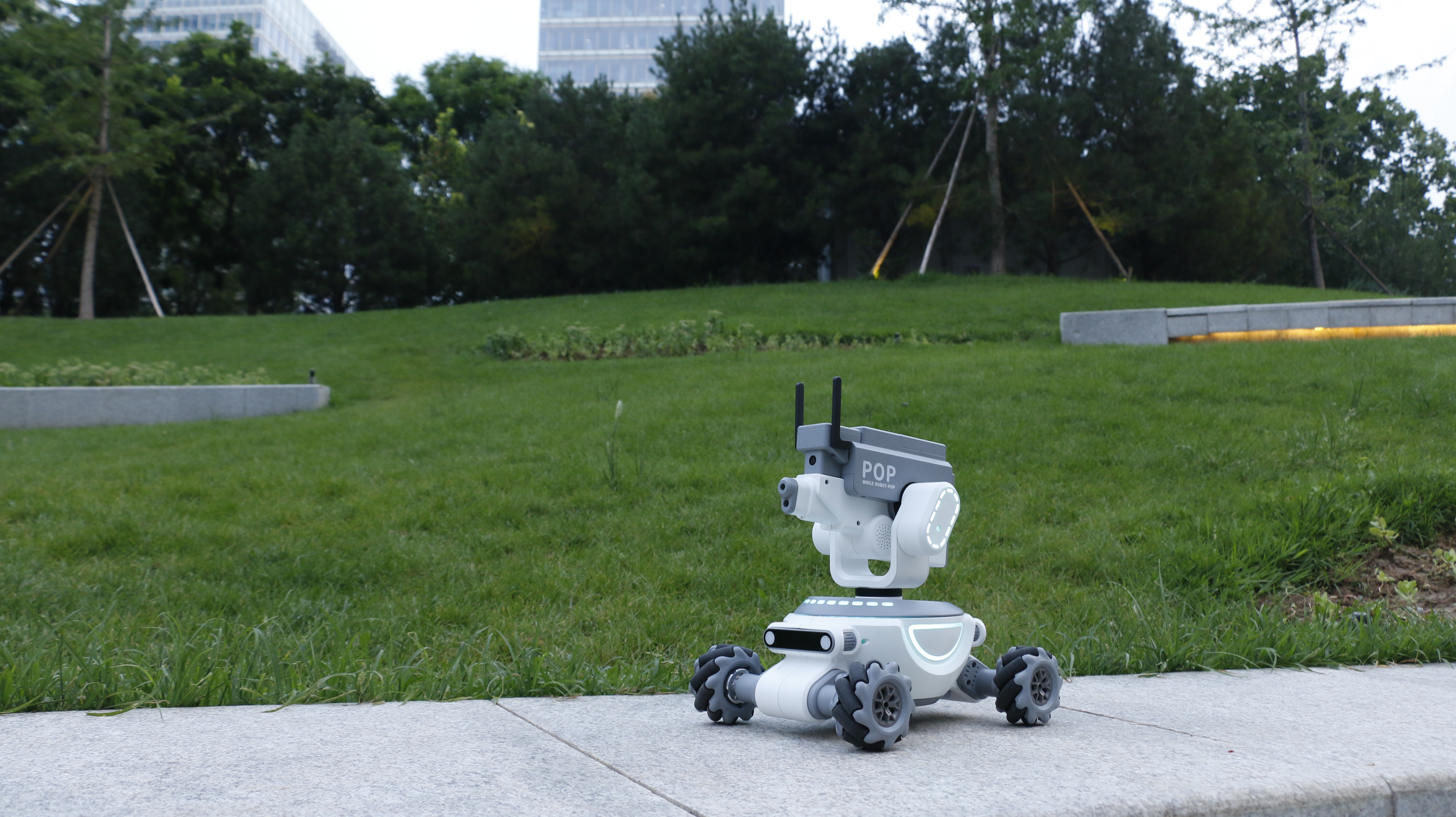 Water bomb vehicle，Remote control car，Toys，Yuntai，Programming learning，Wheat wheel，