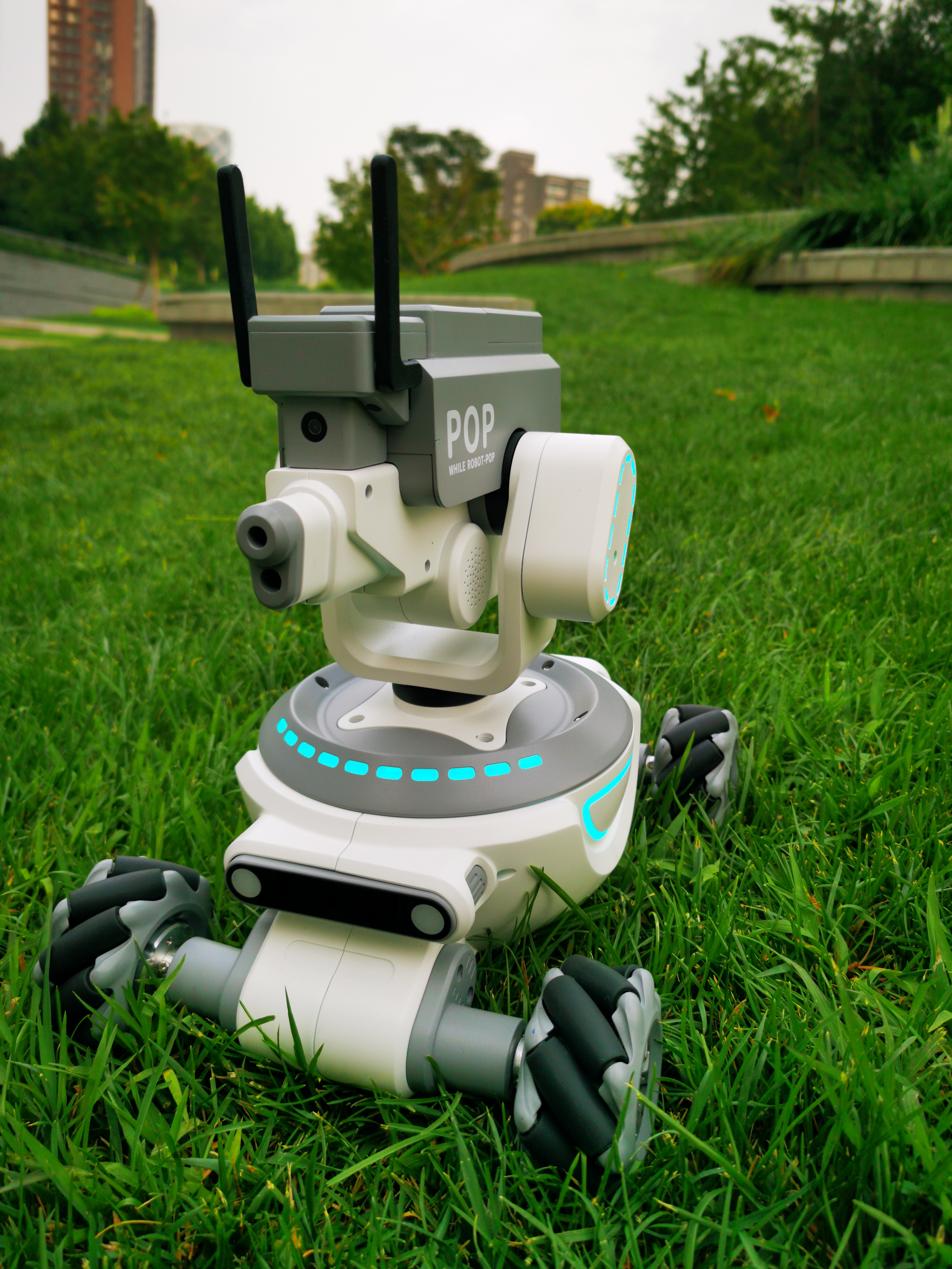 Water bomb vehicle，Remote control car，Toys，Yuntai，Programming learning，Wheat wheel，