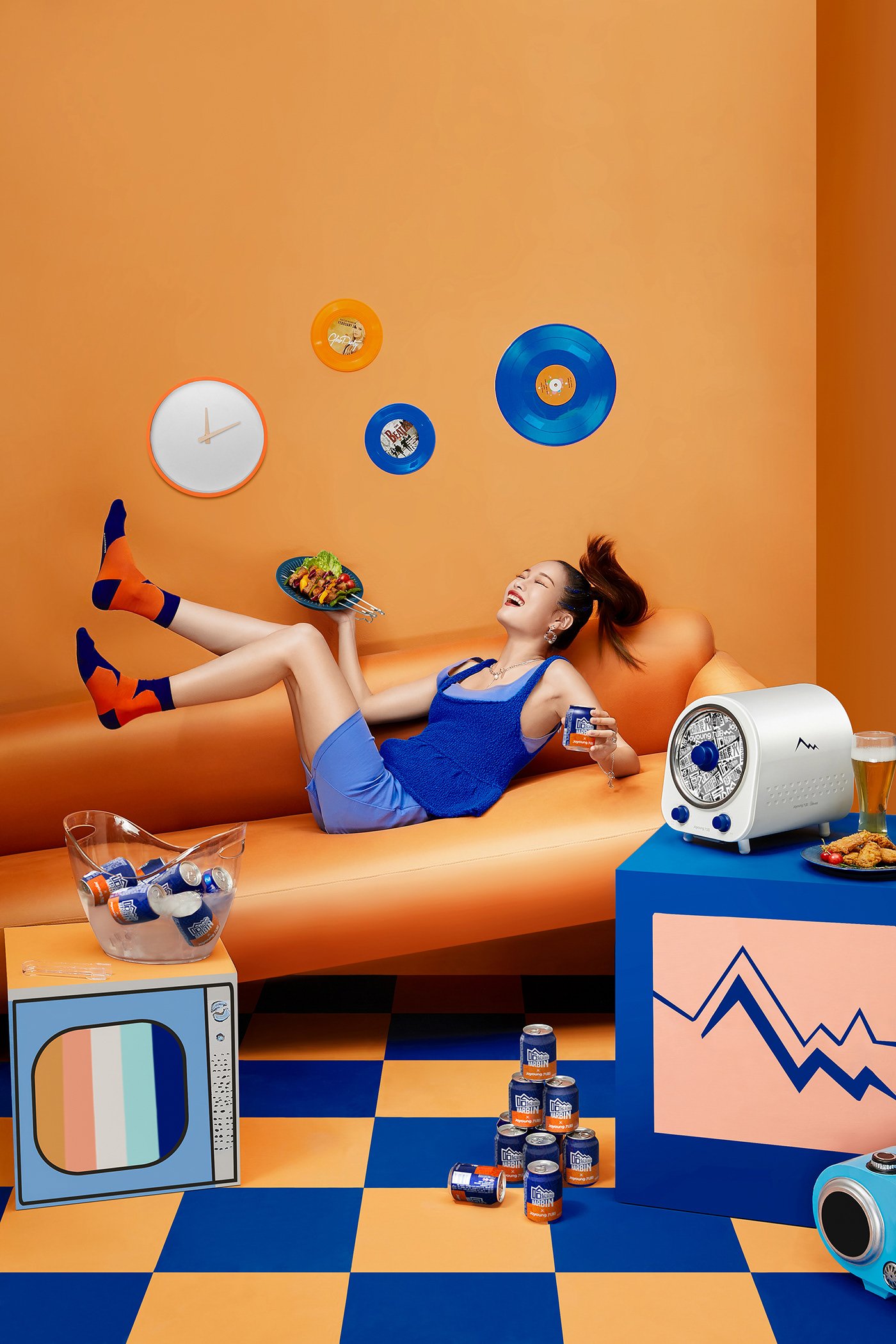 Kebab roaster，young，rotate，fashion，Photography，