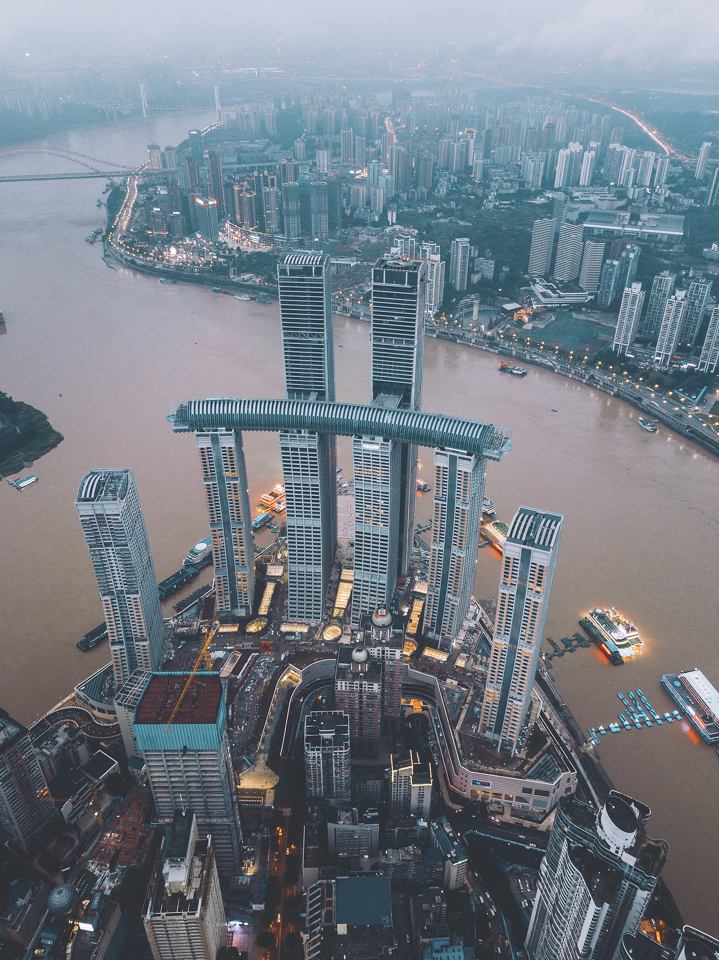 Chongqing Raffles City，skyscraper，Architecture，