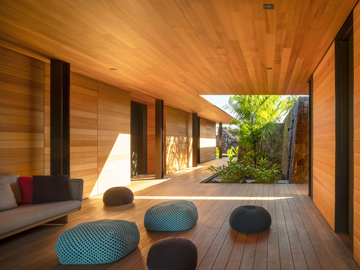 Hale Lana.，Hawaiian lava field，house，
