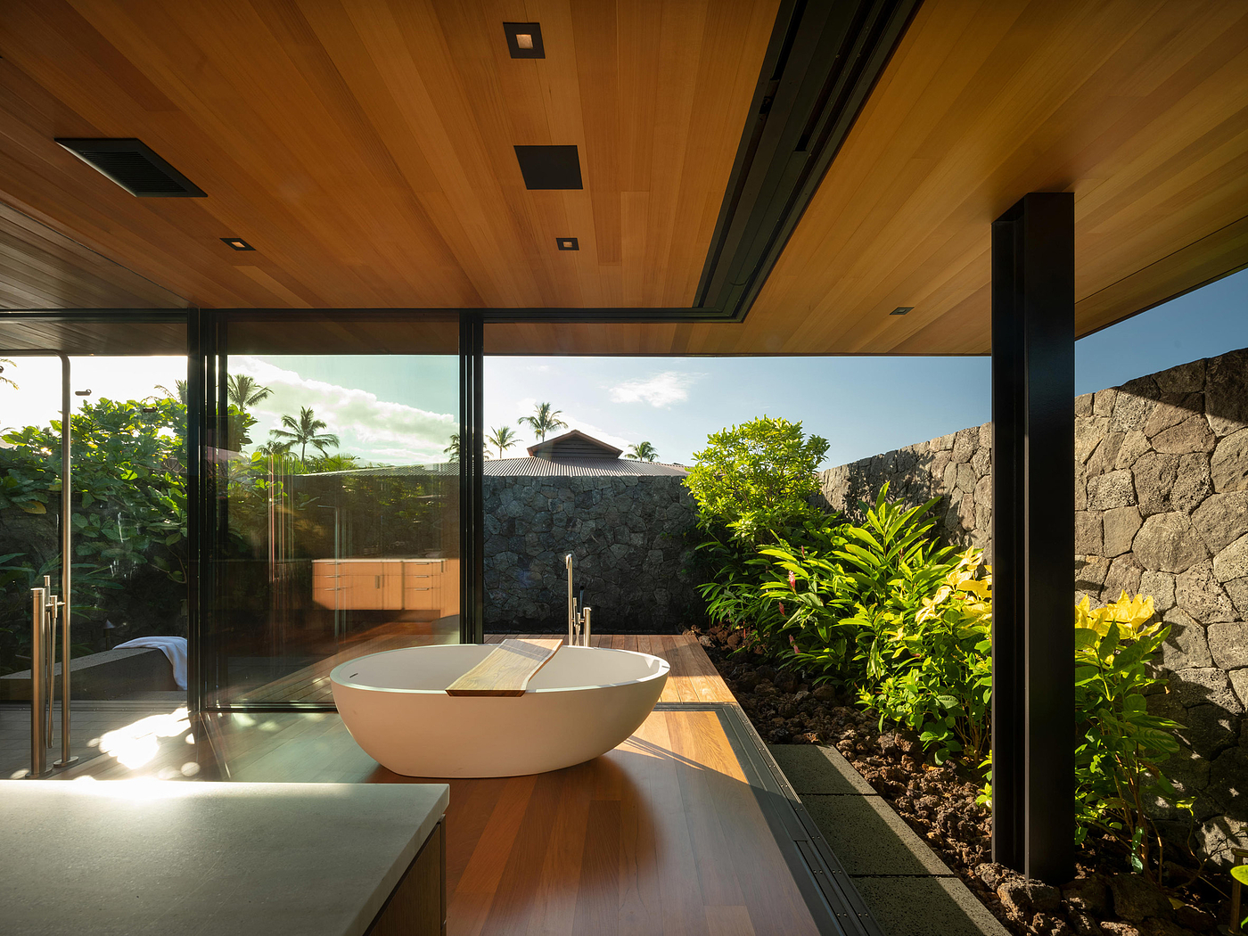 Hale Lana.，Hawaiian lava field，house，