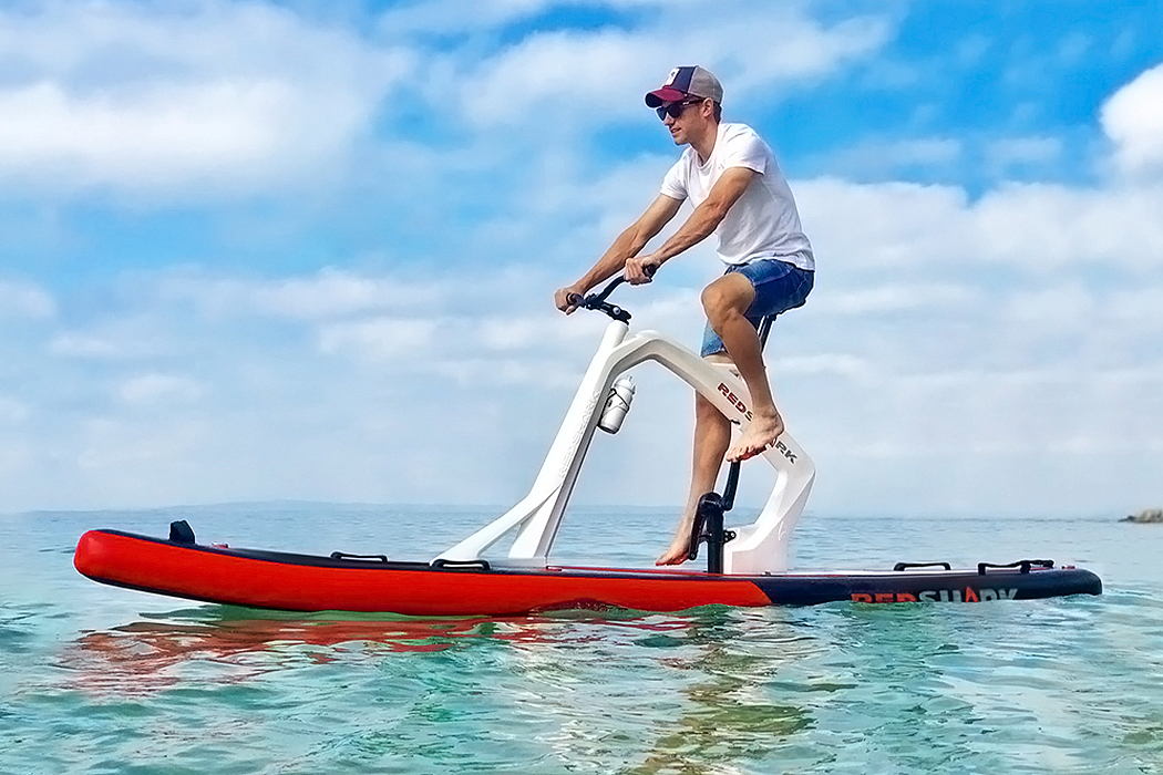 Hammacher Schlemmer，wakeboard，gules，