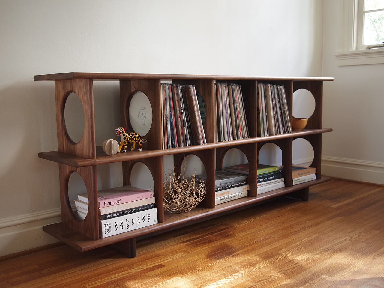 Storage rack，Store，Vinyl record，