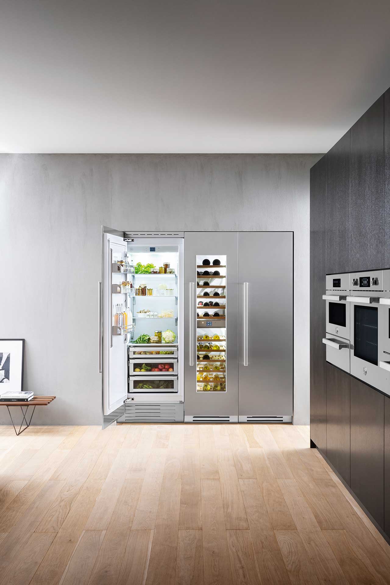 Refrigerator，Electromagnetic stove，oven，beautiful，