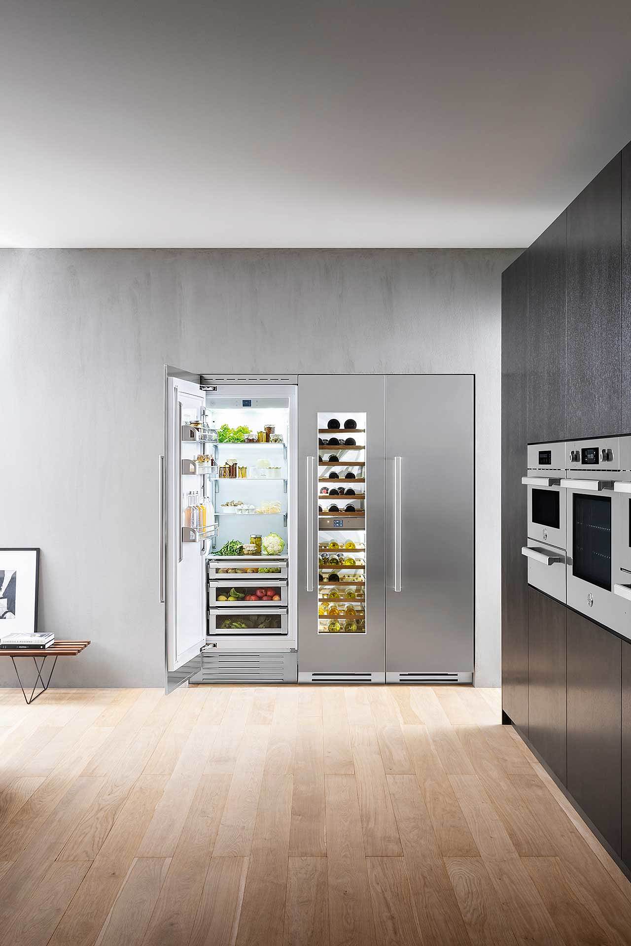 Refrigerator，Electromagnetic stove，oven，beautiful，