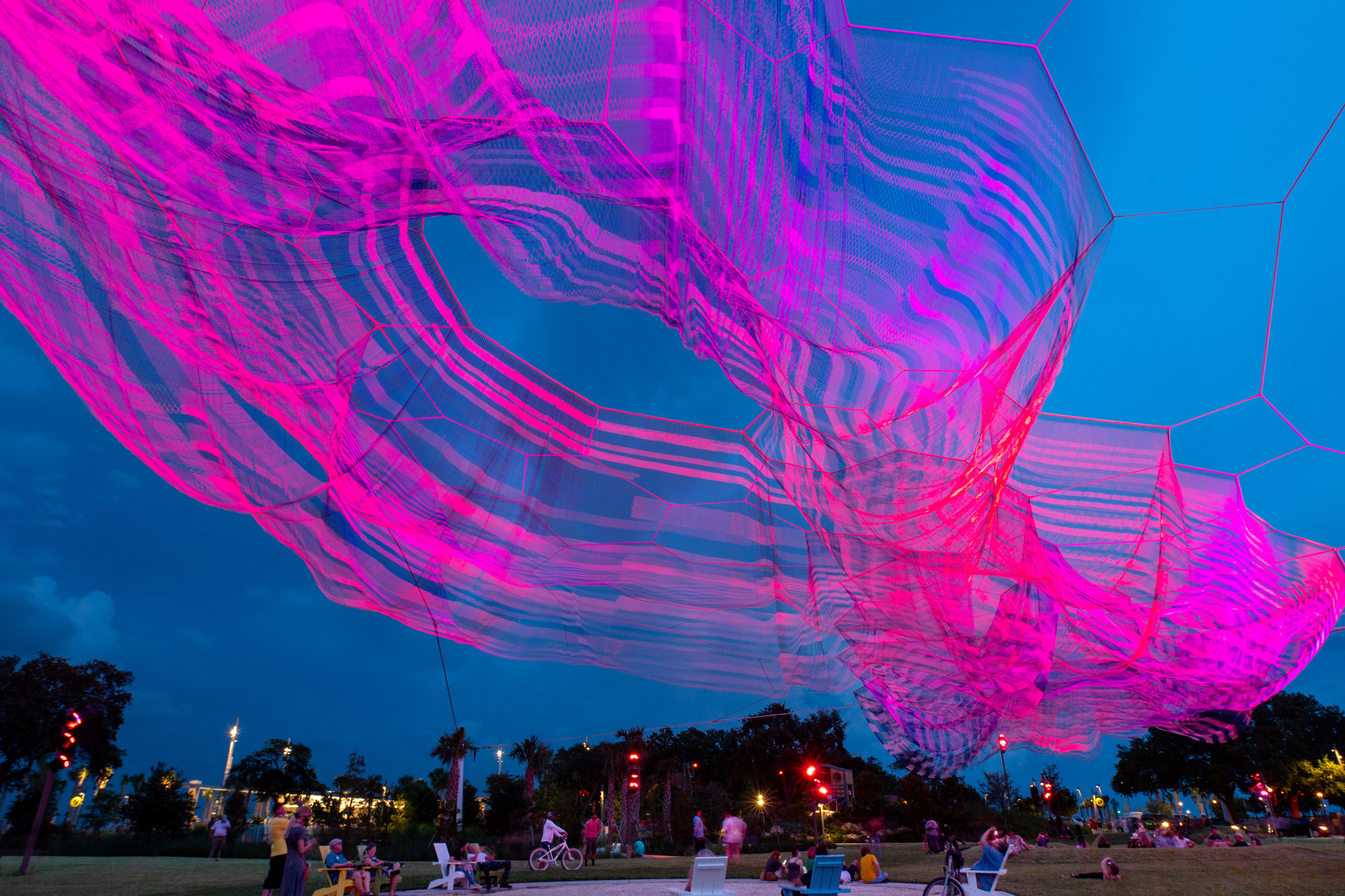 Woven sculpture，Outdoor architecture，Janet Echelman，architectural art，