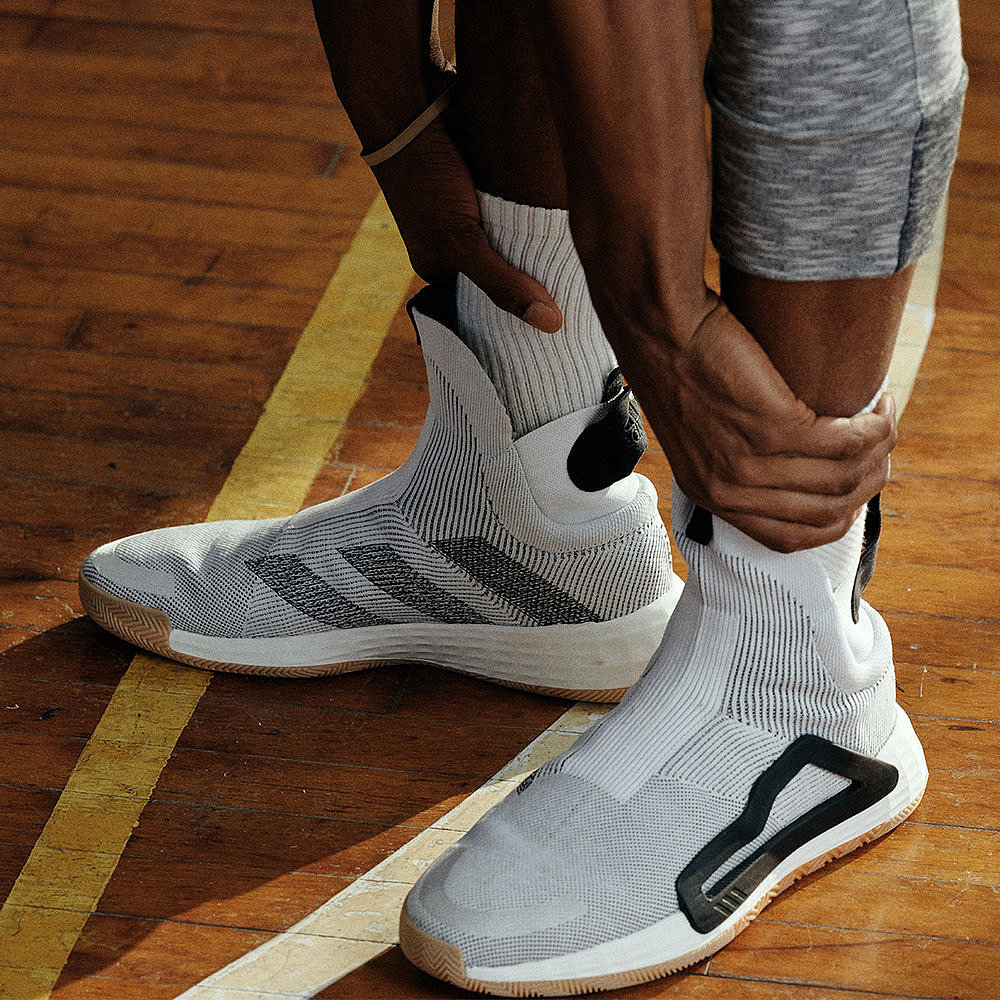 LIGHT STRIKE，adidas，sneakers，Running shoes，