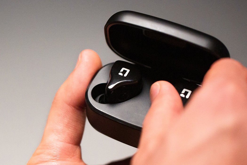 HarmoniQ Labs，headset，black，tws，