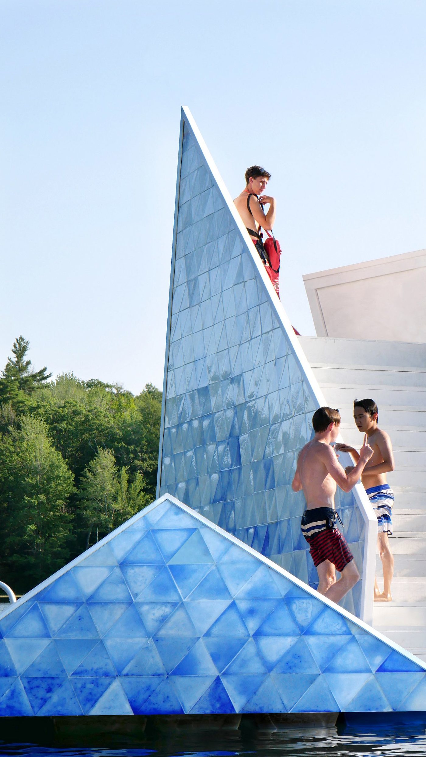 Kristine Klein，Iceberg，motion，platform，Water facilities，camping area，