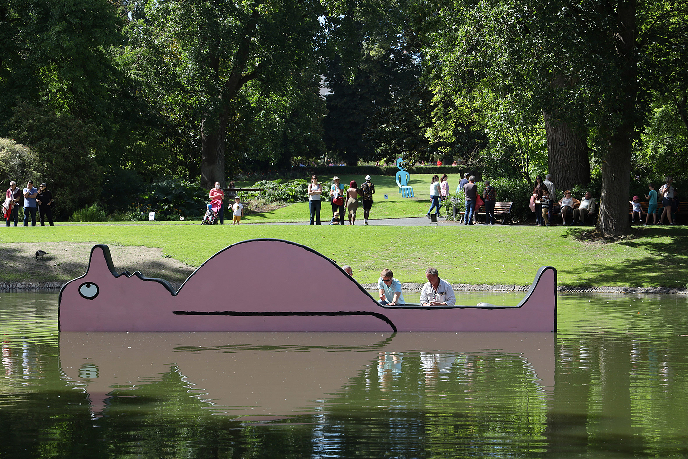 Sculpture，Graffiti，Polyurethane foam，Metal，France，Botanical Garden，