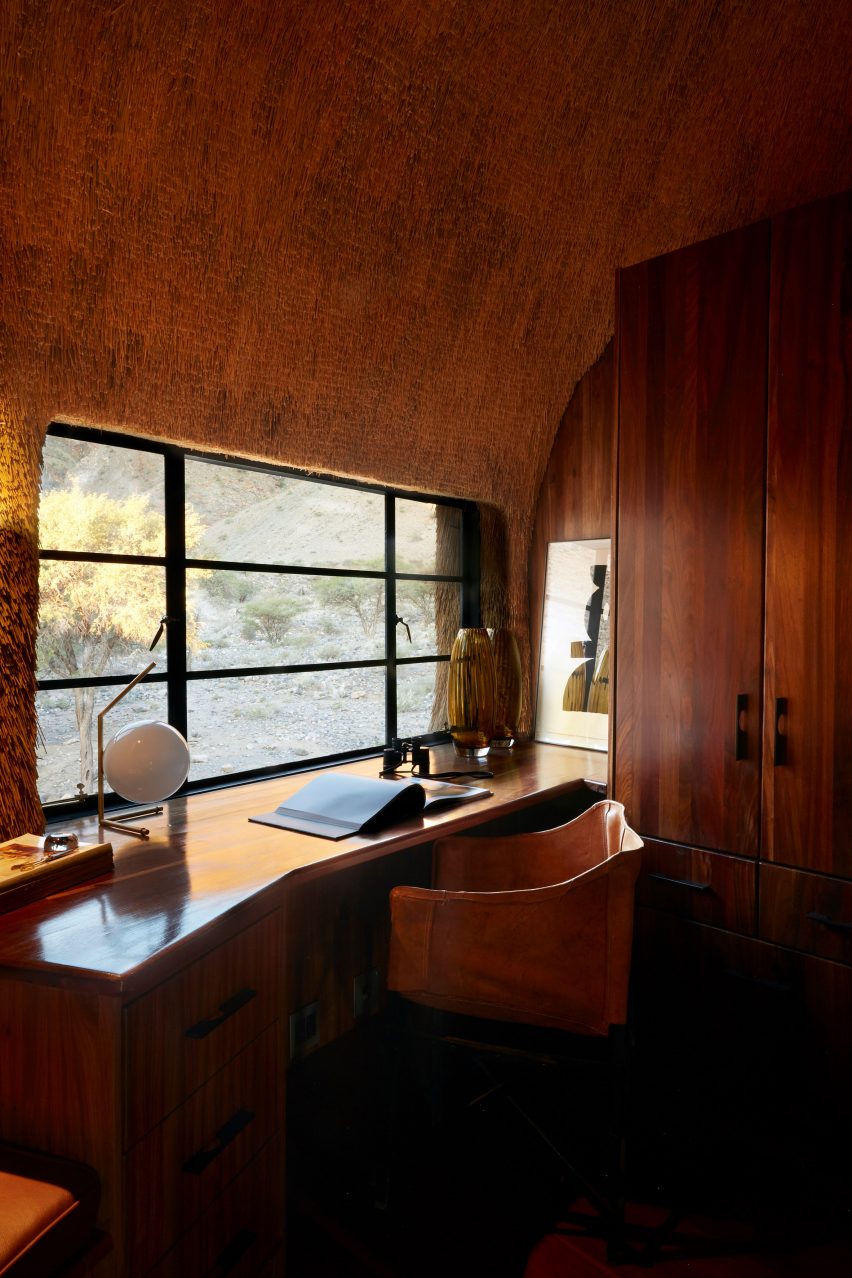 hotel，Bird's nest，Perch，