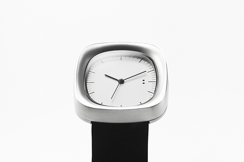 Wristwatch，Sato Da，Table design，