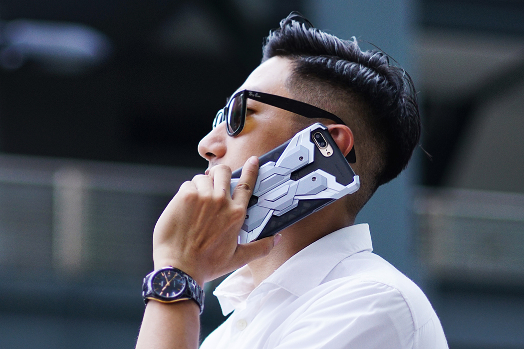 iphone，science fiction，mobile phone，Protective shell，Hard core，armor，