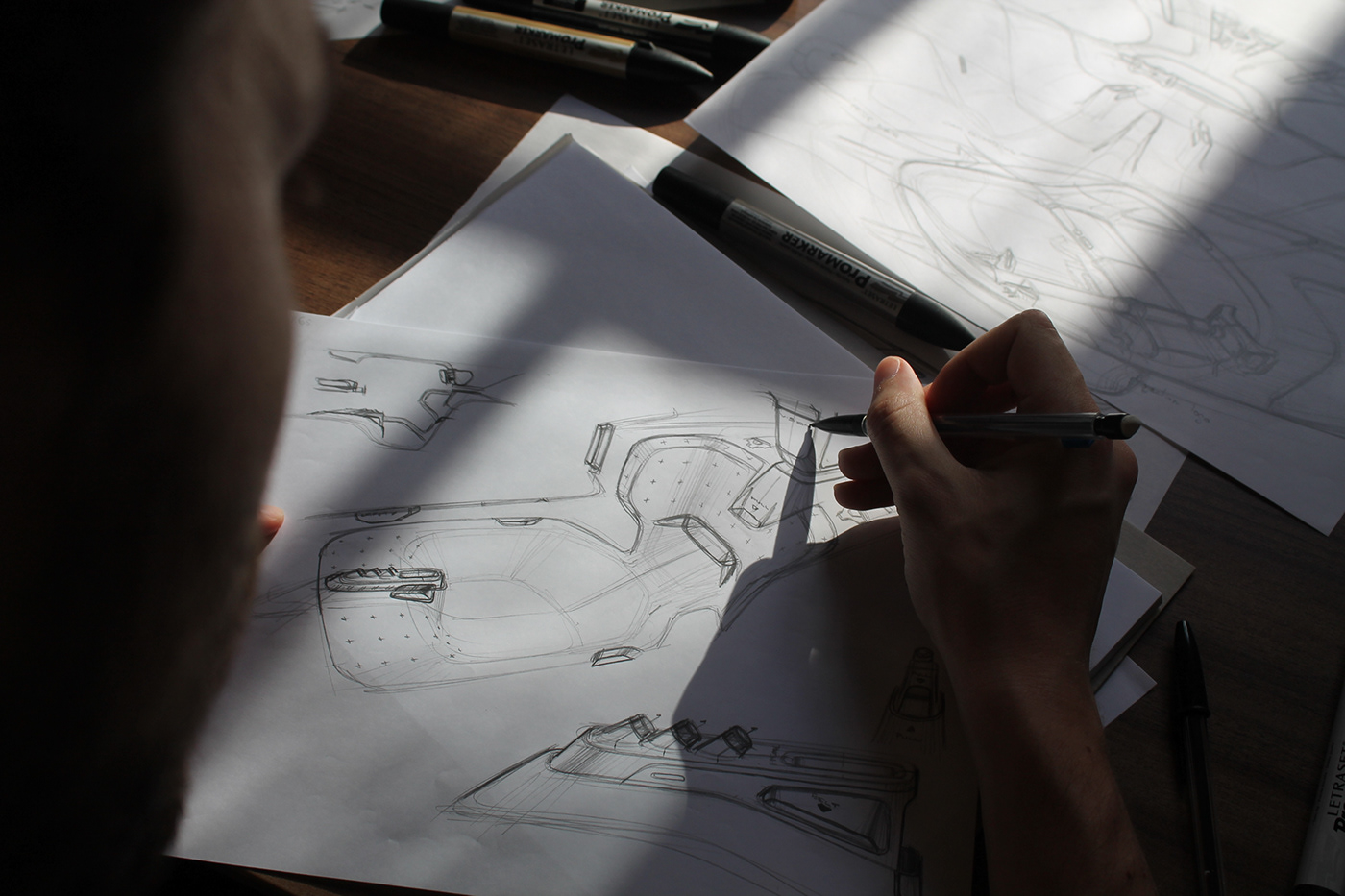 Automobile design，sketch，