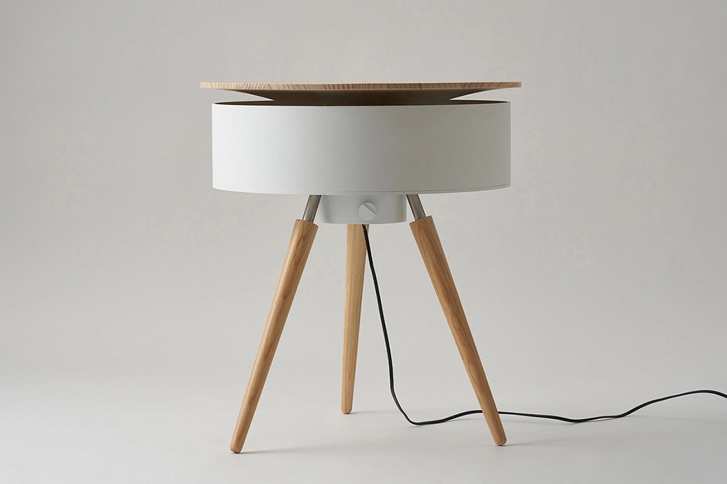 Fan，Table，wooden ，white，