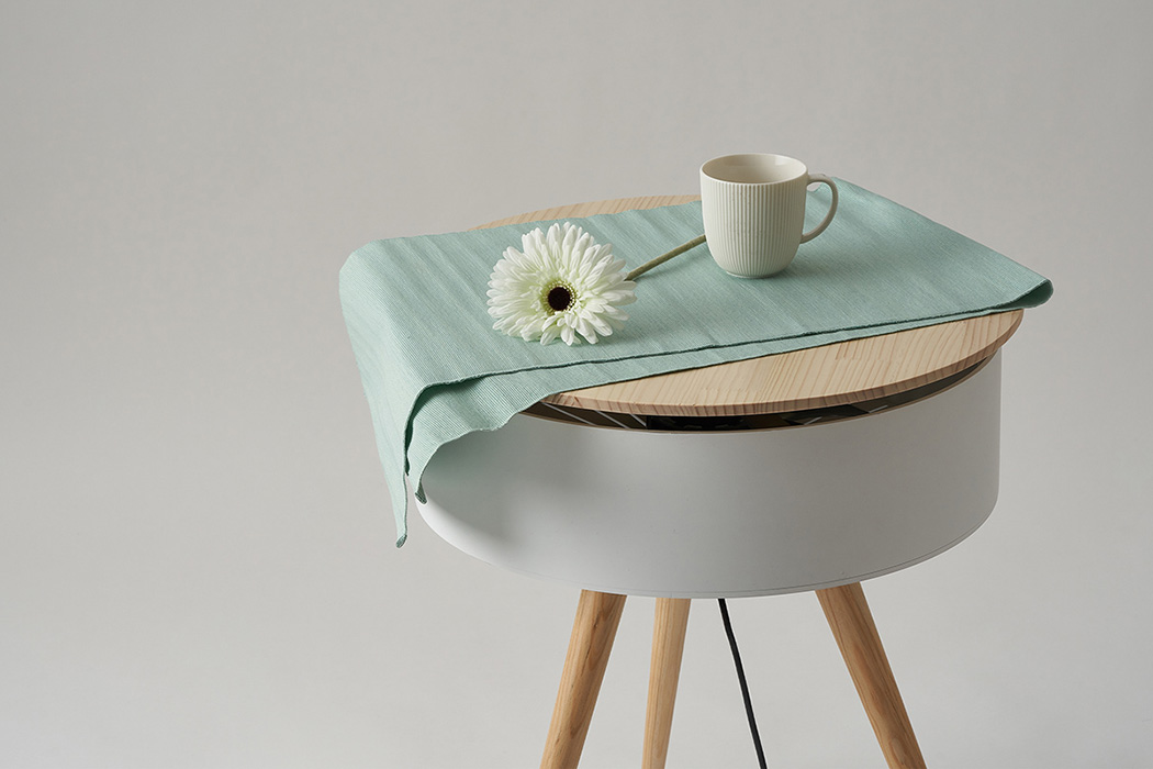 Fan，Table，wooden ，white，