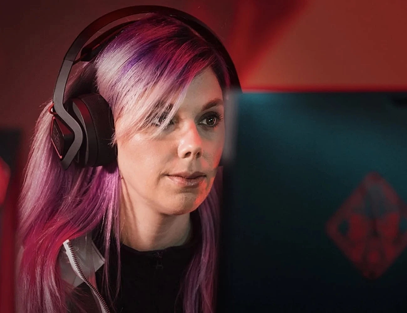 headset，game，dissipate heat，virtual surround ，black，