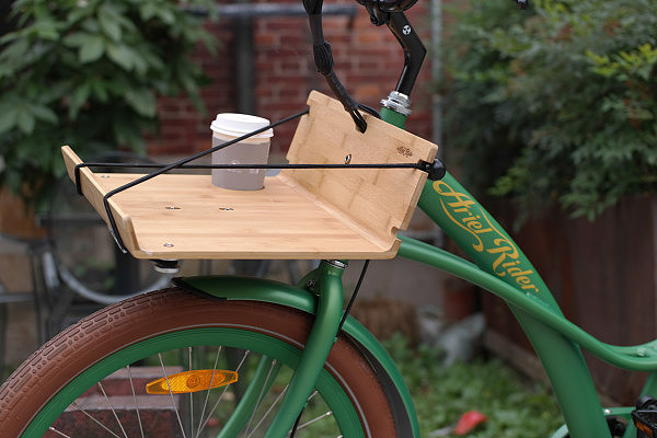 to work in an office，Bicycle，Design，originality，traffic，tool，