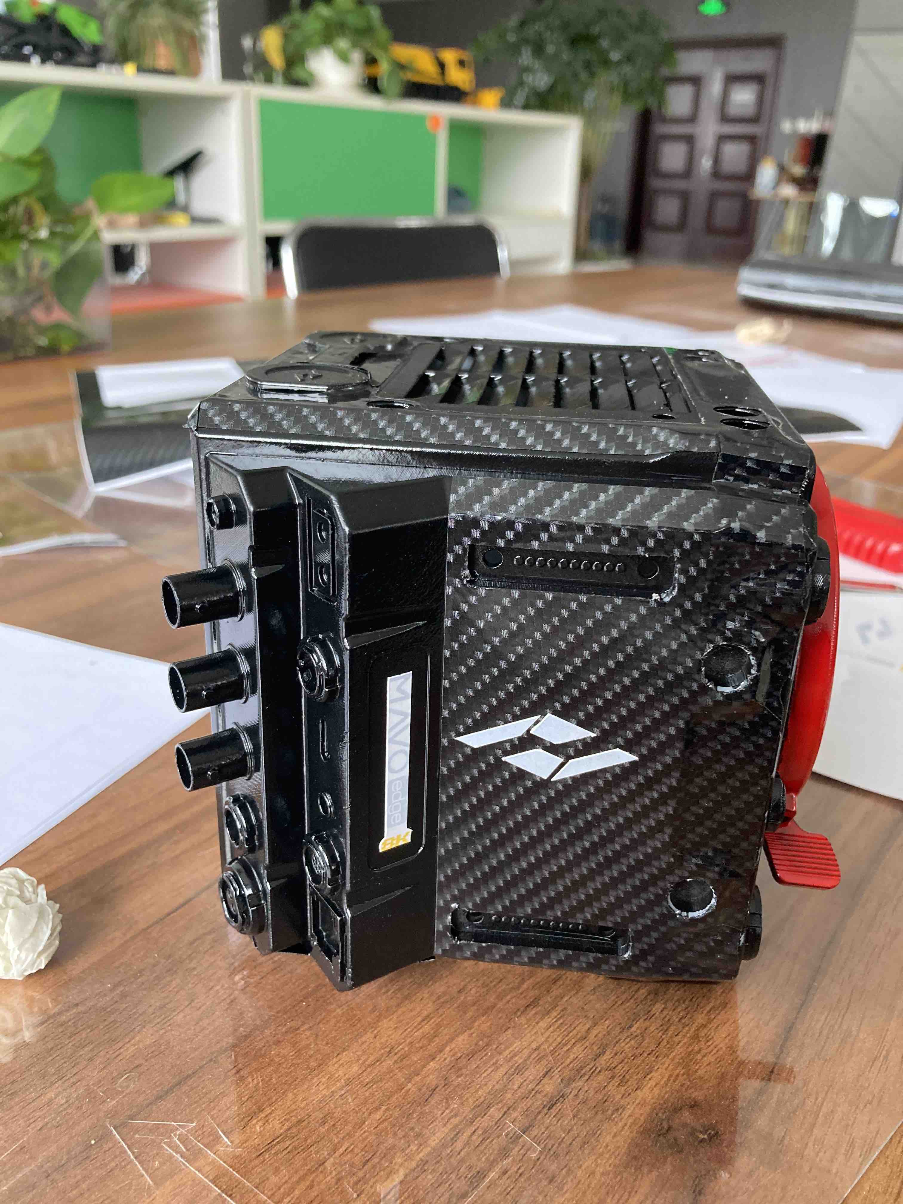 movie camera，8K，