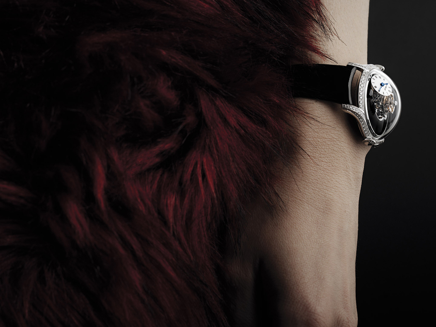 Sapphire dome，Women's Watch，Diamonds，