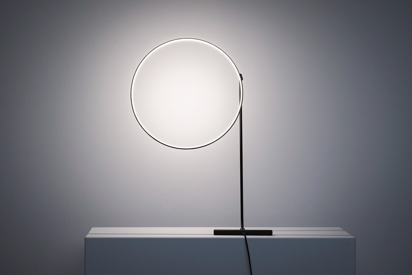Poise，Robert Dabi，lighting，Lighting，circular，