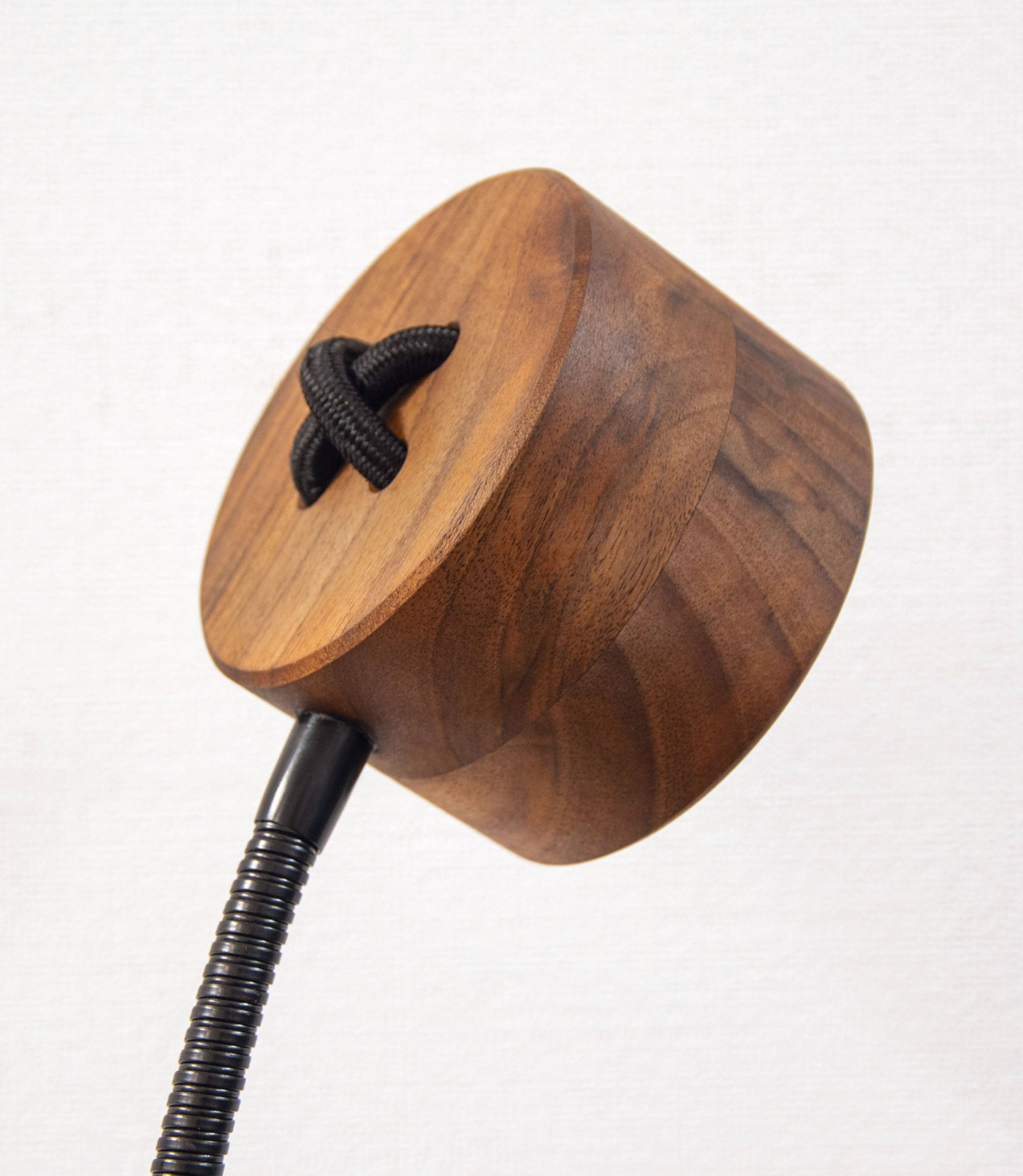 Desk lamp，Clip lamp，walnut，
