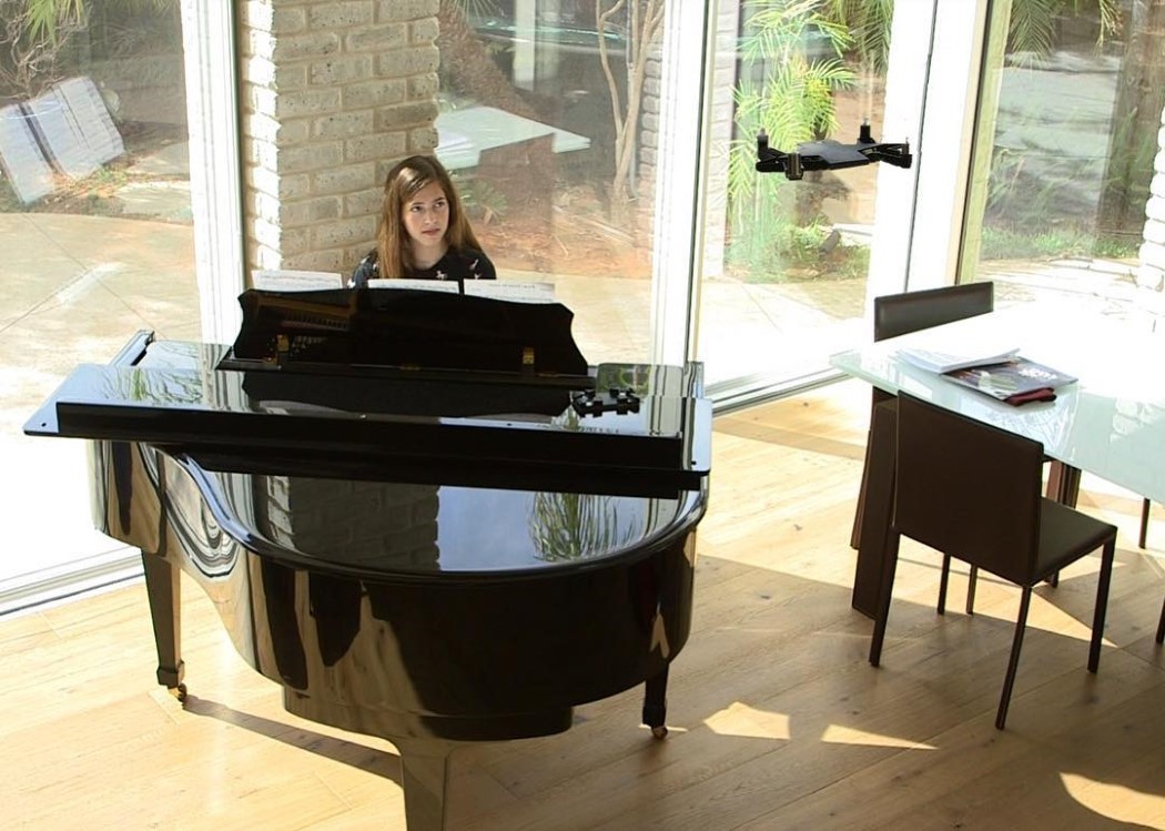 product design，industrial design，intelligence，Small，convenient，