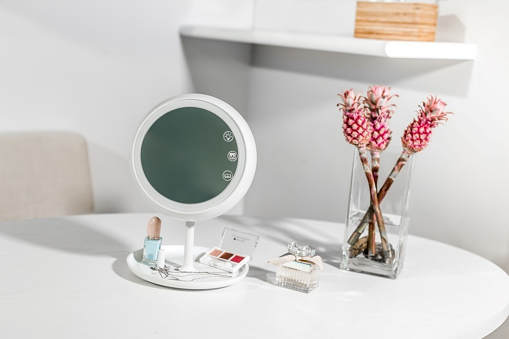Make up，mirror，originality，Design，tool，intelligence，