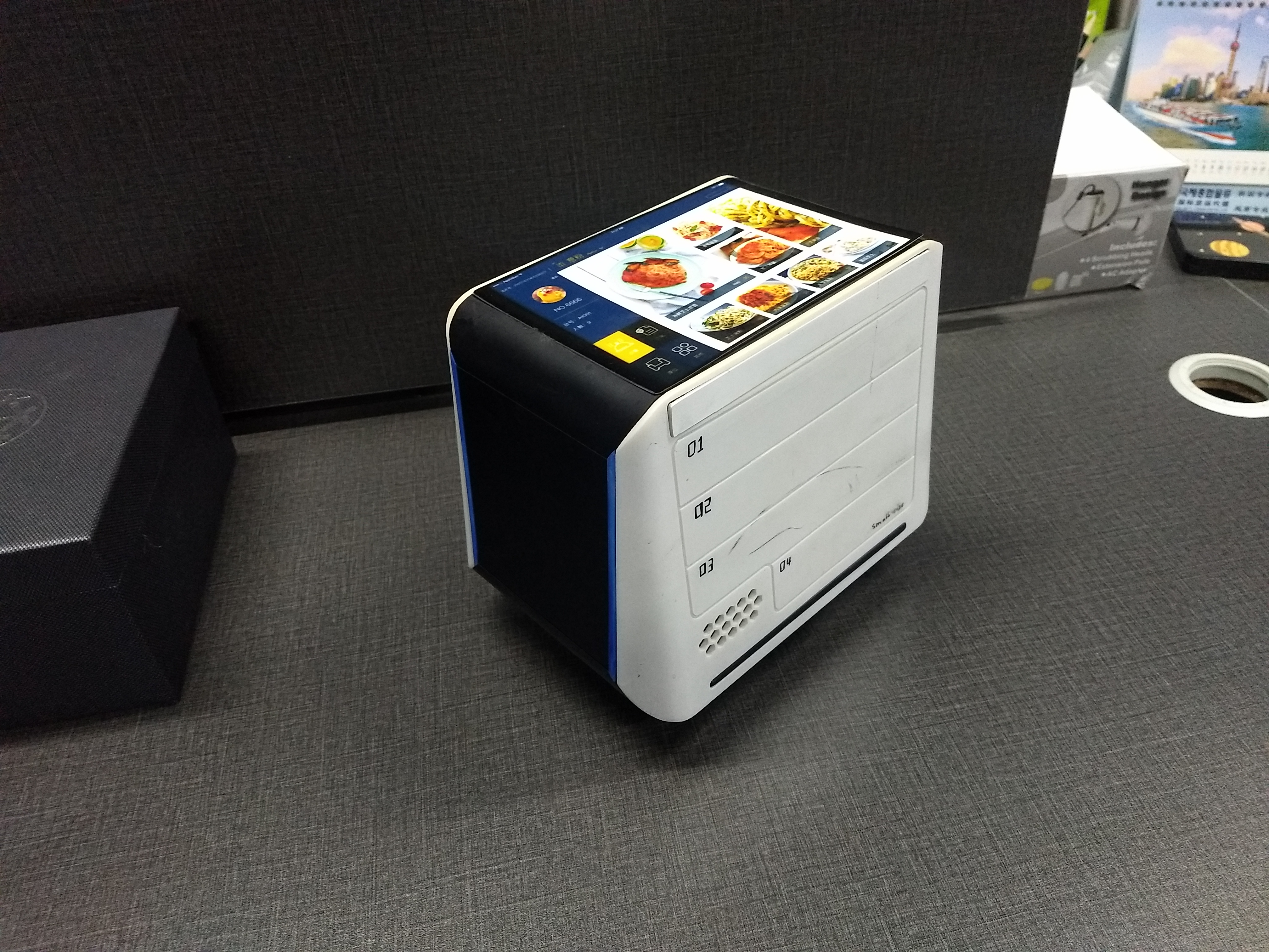 Takeout robot，Meal delivery robot，