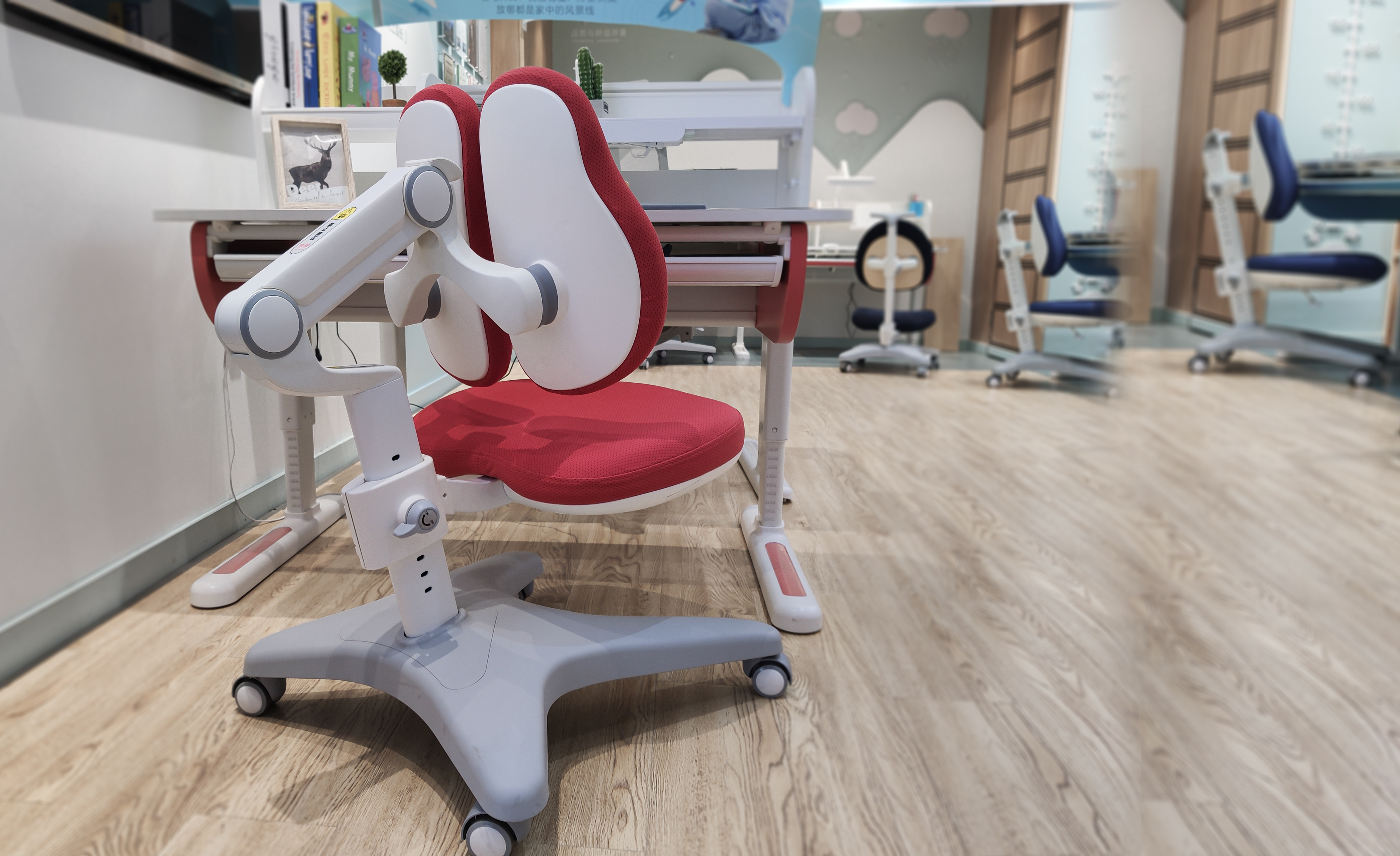 Study chair，children，furniture，