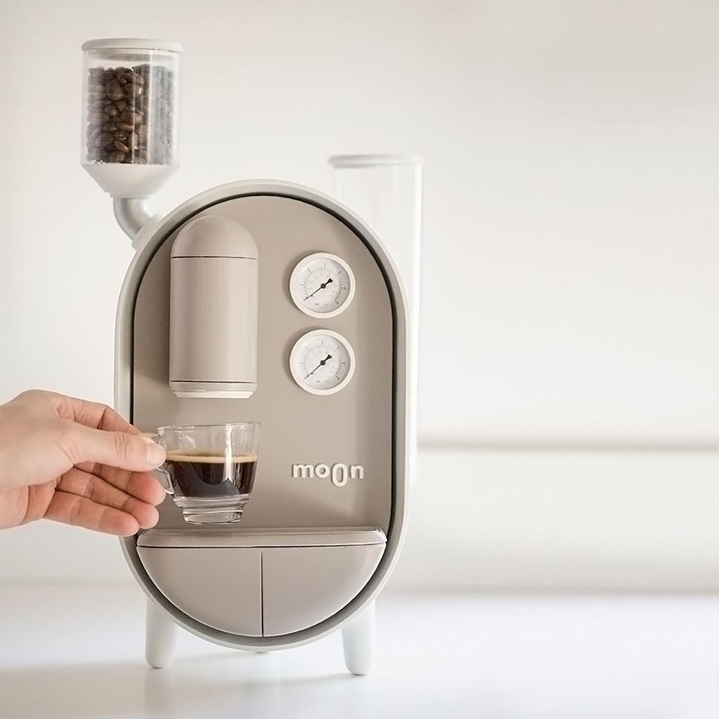 Coffee machine，MOON COFFEE MAKER，Capsule shape，