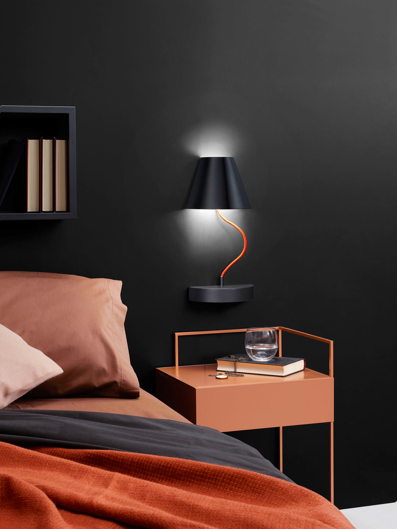 Lapila，lamps and lanterns，electromagnetism，Wall lamp，