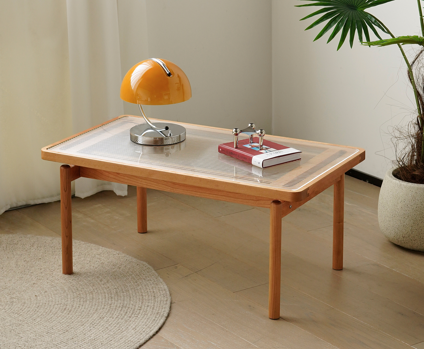 tea table，solid wood，a living room，Glass，