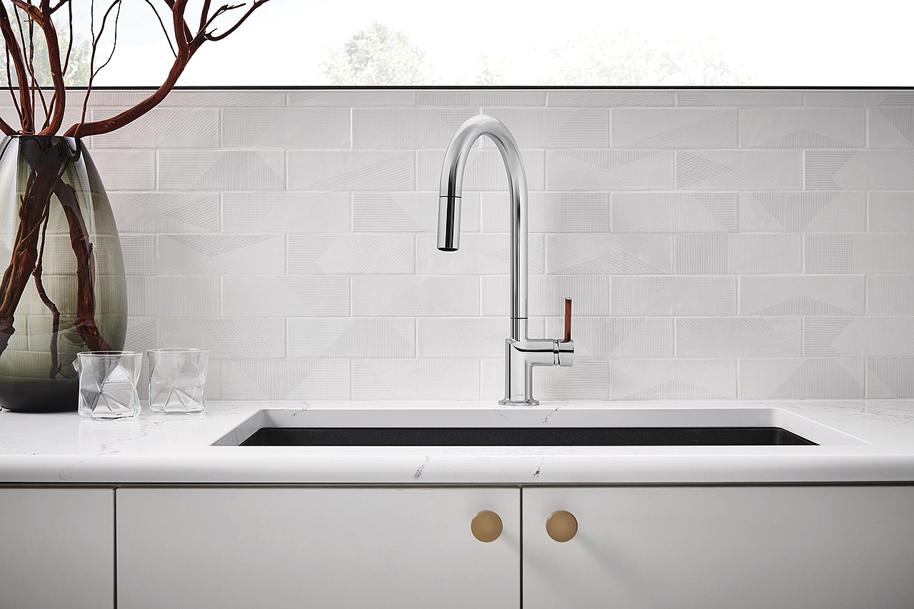 water tap，luxury，grace，custom，