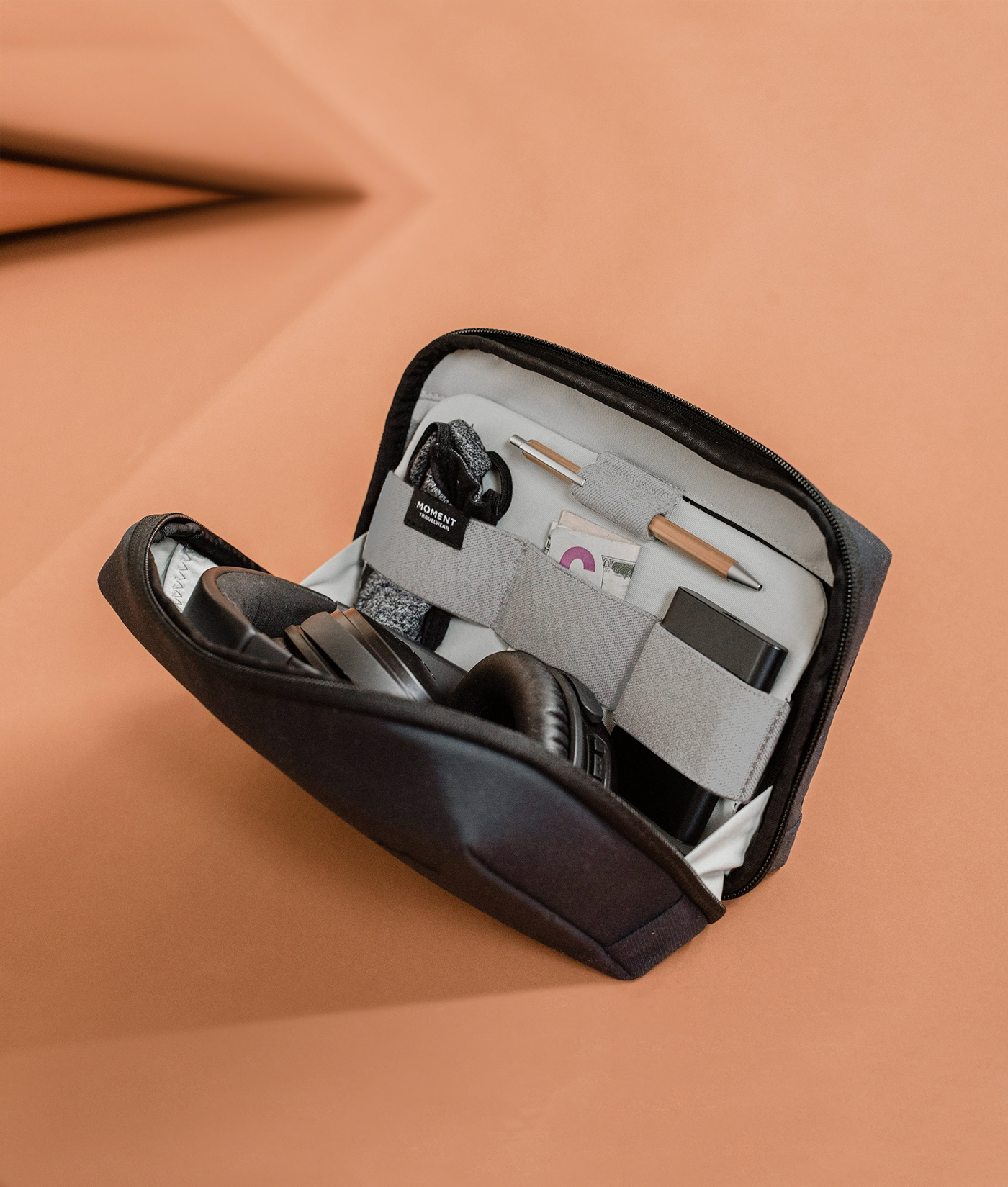 travel，knapsack，reticule，convenient，