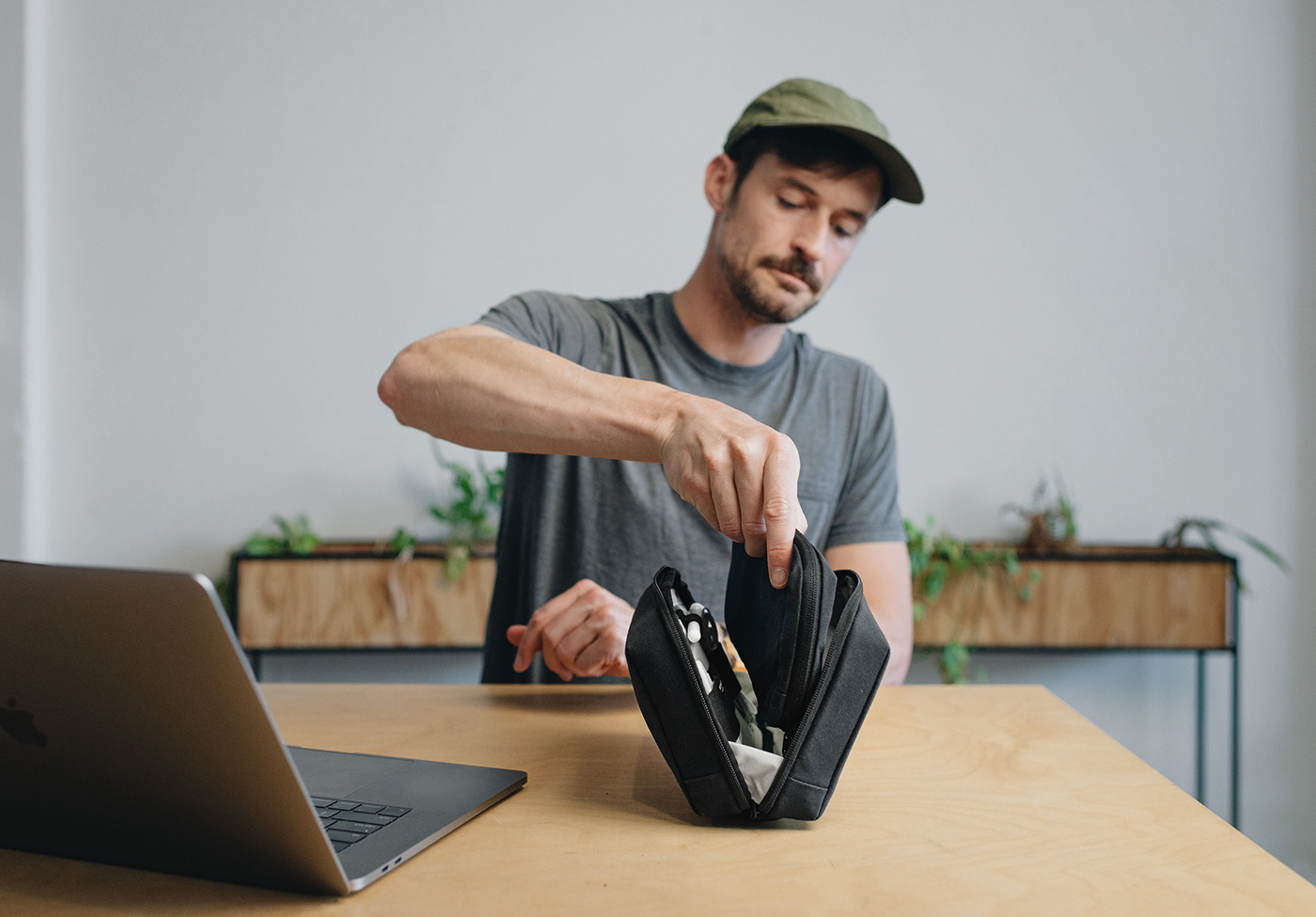 travel，knapsack，reticule，convenient，