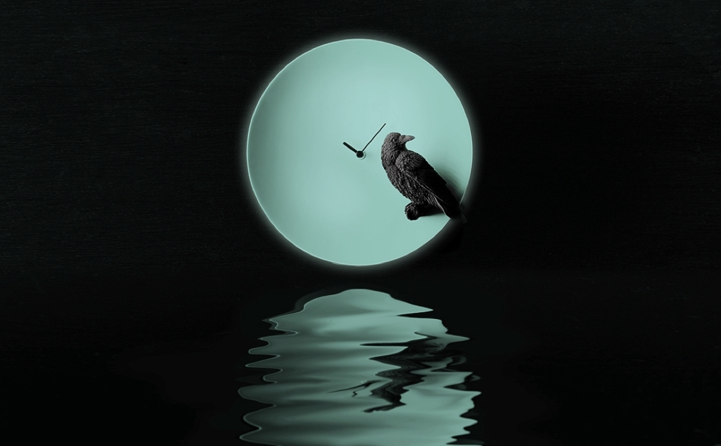 greatly enrich one's mind，moon，Clock，Design，originality，