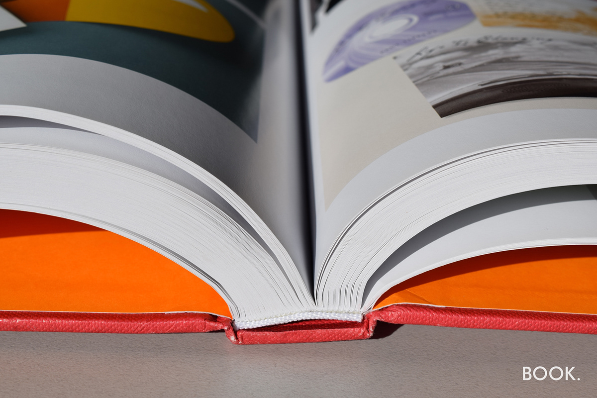 headset，Wireless headset，book，Turn a Book，