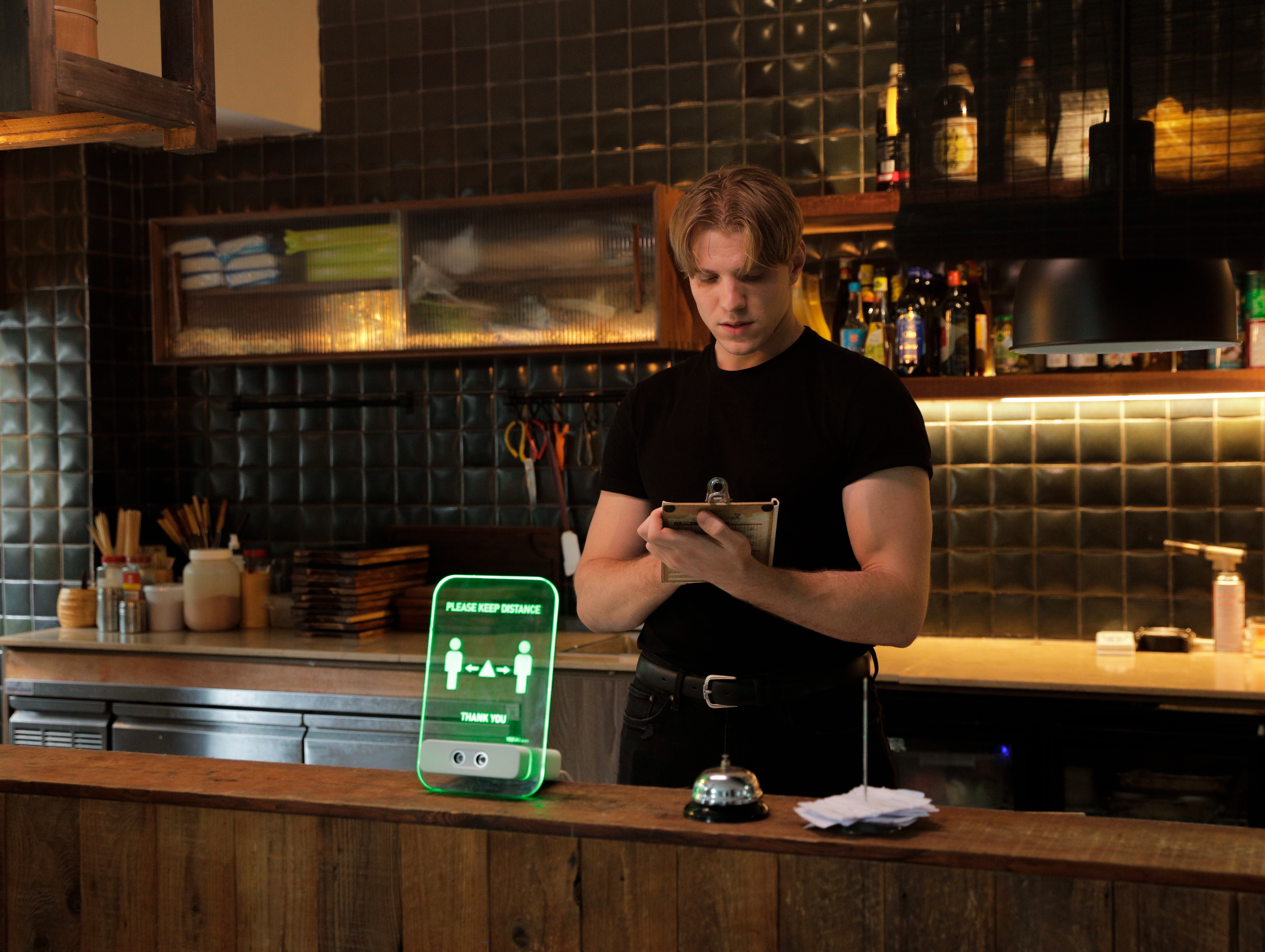 Distance reminder，Simple design，Intelligent products，