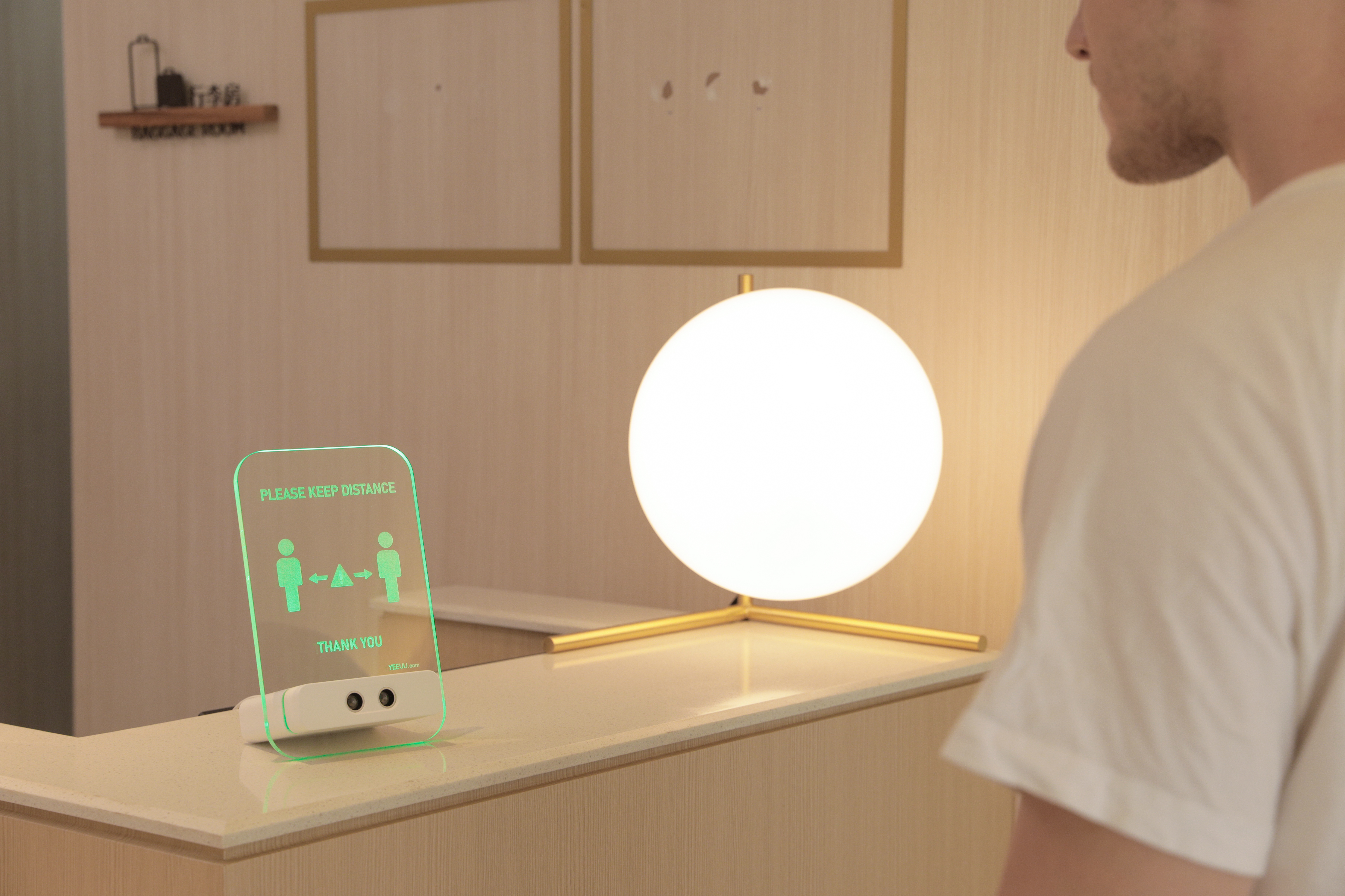 Distance reminder，Simple design，Intelligent products，